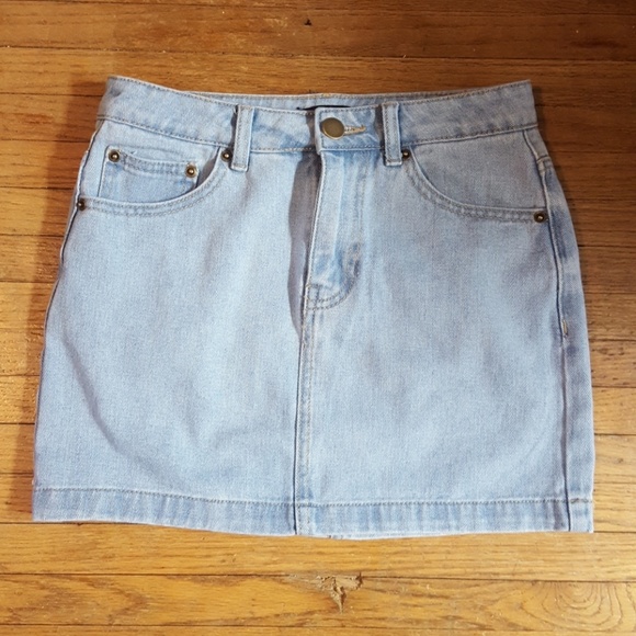 Forever 21 Dresses & Skirts - Forever 21 Light Denim Jean Mini Skirt NWOT